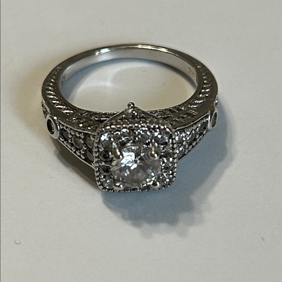 Jewelry - Victorian Sterling Silver Ring with 0.5 Carat Center Cubic Zirconia. Size 6.25